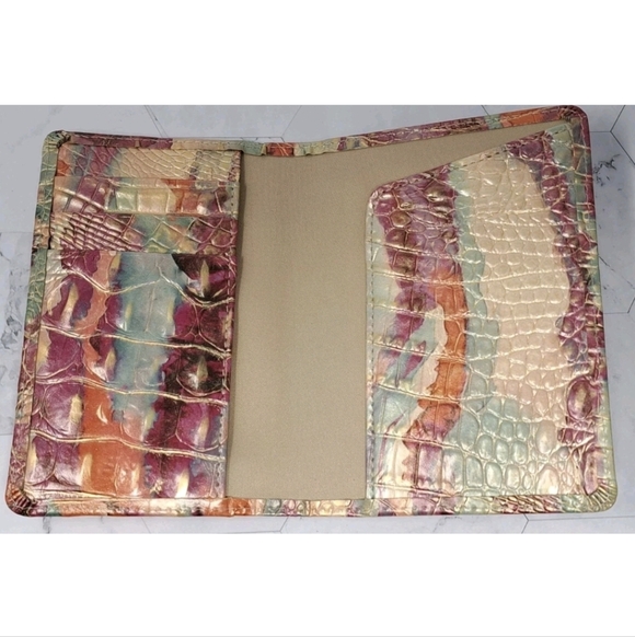 Brahmin Destiny Melbourne Passport Wallet in Genuine Croc-embossed Leather. - Picture 4 of 7